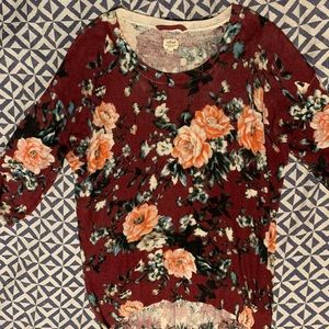 Aritzia Wilfred Sweater in size Medium